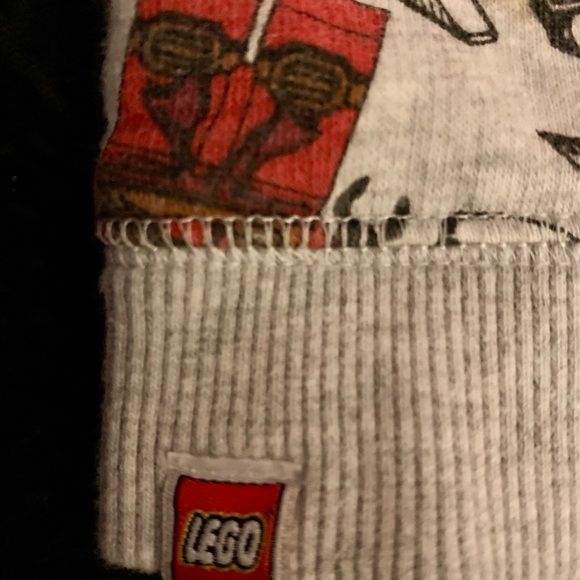 H&M LEGO Ninjago Pullover Crew Sweatshirt Rare Boys Size 4-6 - Picture 4 of 5